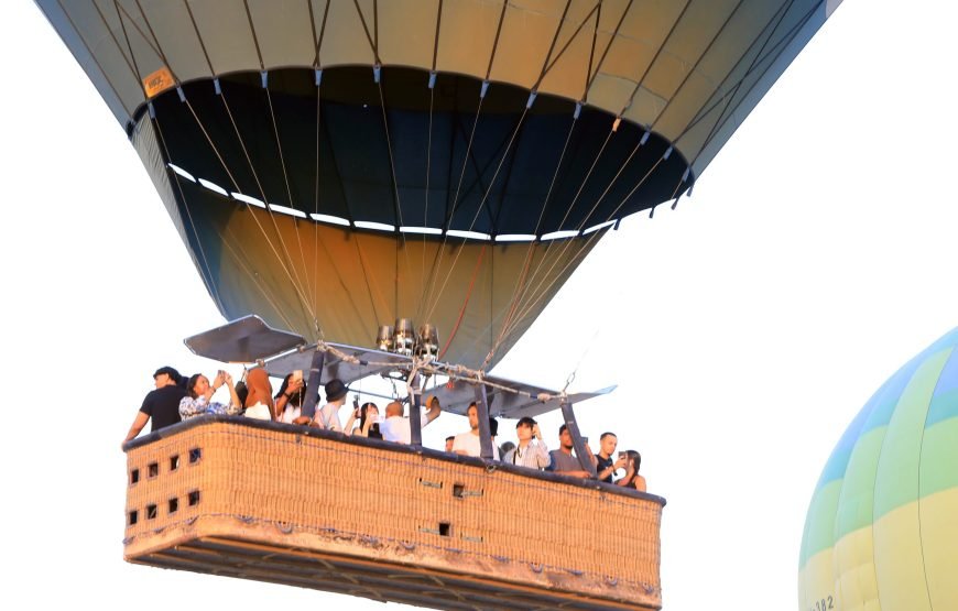 Hot Air Balloon Tour Ride in Luxor