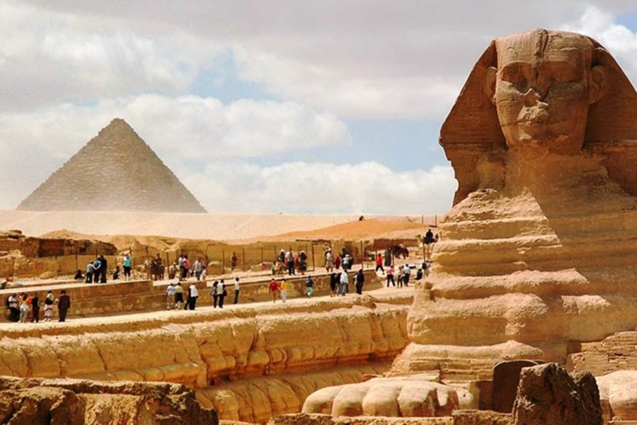 Couple enjoying Egypt round trip in Luxor