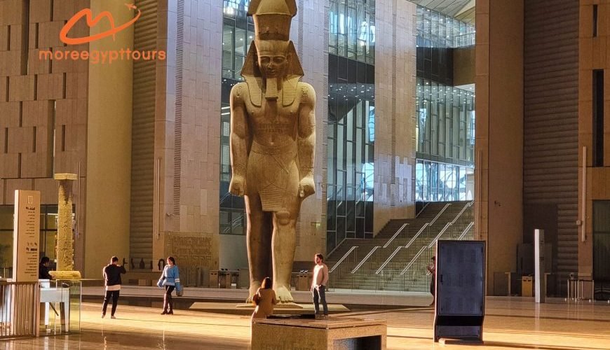 Pyramids of Giza and Egyptian Museum Private Tour