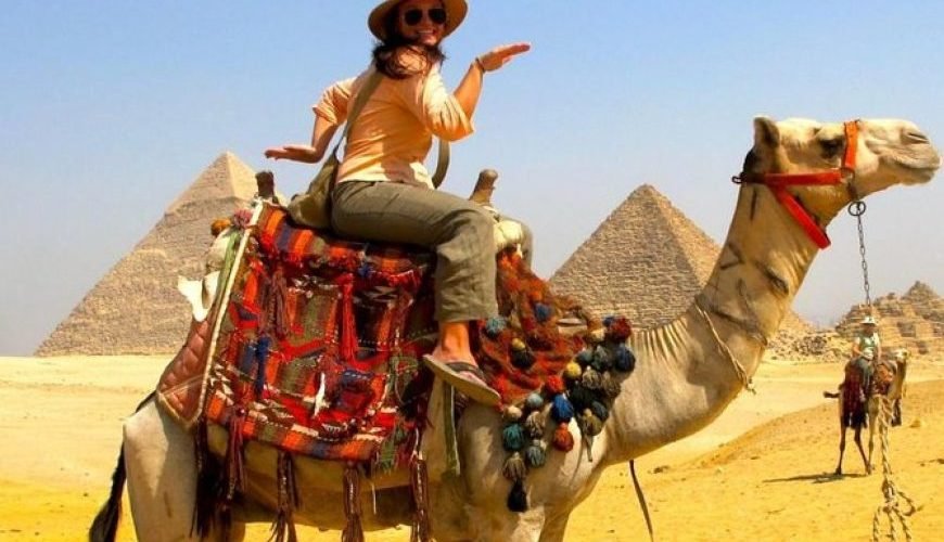 Pyramids of Giza and Egyptian Museum Private Tour